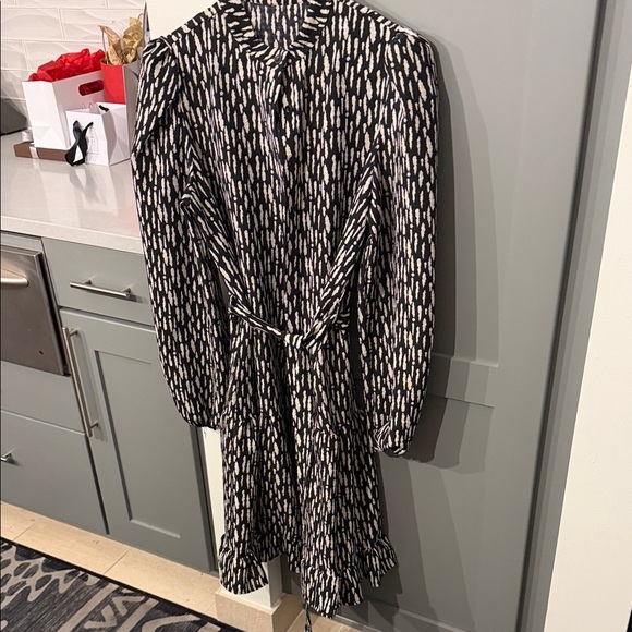 Grace Karin Dresses & Skirts - Grace Karin Black and White Long Sleeve Dress